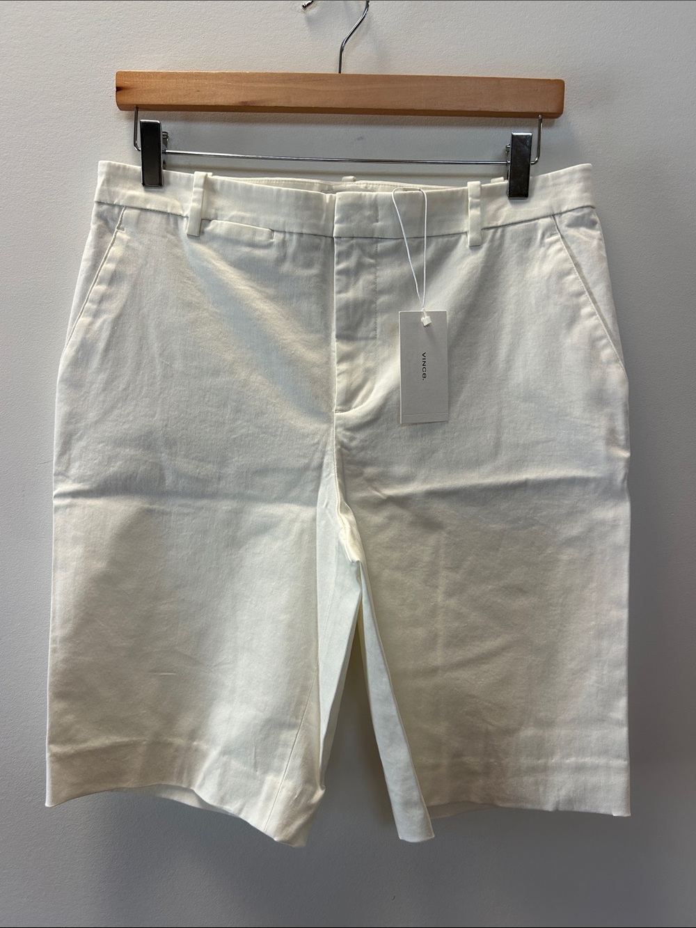 Vince Women's Cream Bermuda Capris